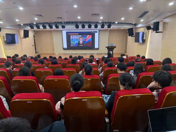 我校举办大学生职业生涯规划大赛...